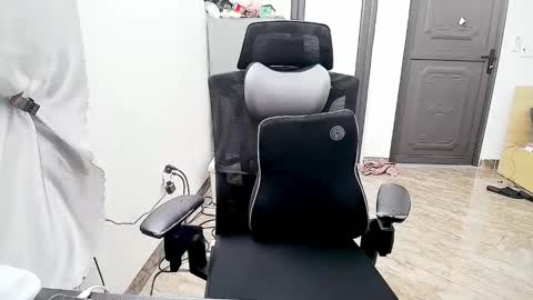 ellsa9x online show from February 25, 2026, 2:43 am