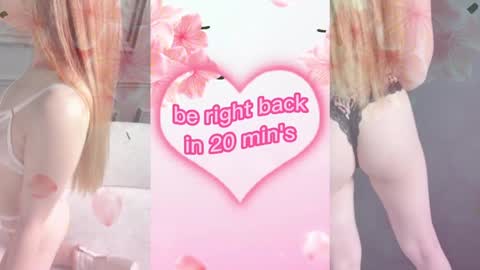 elly_ary online show from December 7, 2024, 9:22 pm