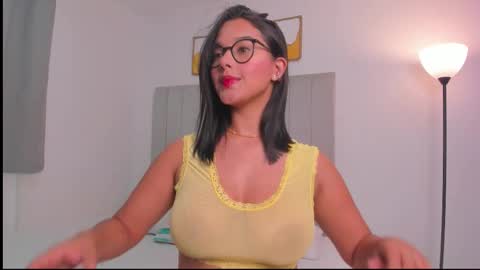 elly online show from February 4, 2026, 1:55 am