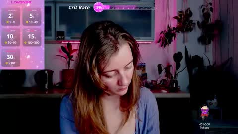 Snapshot of elly_helly chatting on November 17, 2025, 9:09 pm elly_helly online show from November 17, 2025, 9:09 pm