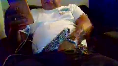 elmario24 online show from October 25, 2025, 7:05 am