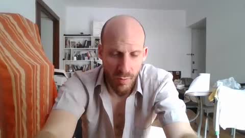 Snapshot of elmatirestrepo chatting on December 21, 2024, 4:14 pm Mati Restrepo online show from December 21, 2024, 4:14 pm