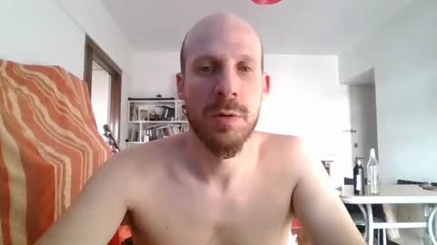 Snapshot of elmatirestrepo chatting on December 28, 2024, 12:45 pm Mati Restrepo online show from December 28, 2024, 12:45 pm