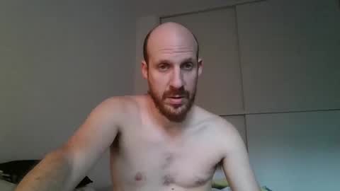 Snapshot of elmatirestrepo chatting on January 5, 2025, 10:50 pm Mati Restrepo online show from January 5, 2025, 10:50 pm