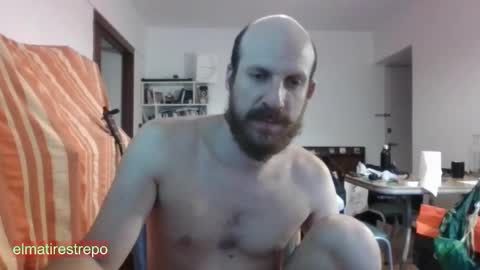 Snapshot of elmatirestrepo chatting on February 9, 2025, 10:43 pm Mati Restrepo online show from February 9, 2025, 10:43 pm