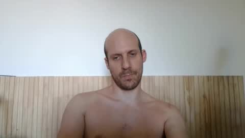 Snapshot of elmatirestrepo chatting on March 15, 2026, 2:45 pm Mati Restrepo online show from March 15, 2026, 2:45 pm