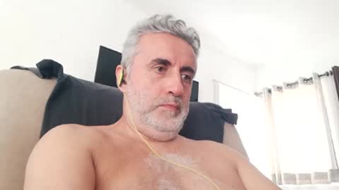 Snapshot of elmejorfvb2 chatting on March 9, 2025, 10:30 pm fer online show from March 9, 2025, 10:30 pm