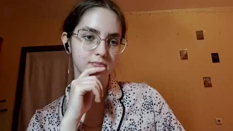 Kate online show from April 30, 2026, 9:04 am