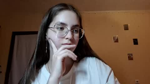 Kate online show from May 1, 2026, 3:27 pm