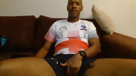 Snapshot of elmorenazogt chatting on February 27, 2025, 5:24 am My name is Elmore. Please say hello I like to chat with you. If you have requests or dirty talk please use tip online show from February 27, 2025, 5:24 am