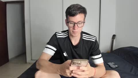 Snapshot of elnenedearg chatting on November 5, 2025, 1:49 am elnenedearg online show from November 5, 2025, 1:49 am