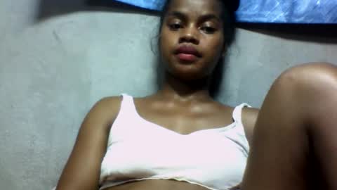 Snapshot of elodie228680 chatting on May 27, 2026, 6:38 pm elodie228680 online show from May 27, 2026, 6:38 pm