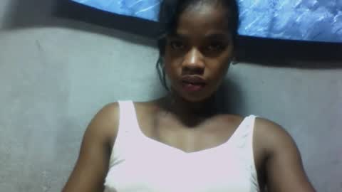 Snapshot of elodie228680 chatting on May 28, 2026, 7:33 pm elodie228680 online show from May 28, 2026, 7:33 pm
