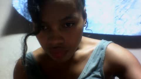 Snapshot of elodie228680 chatting on June 4, 2026, 2:39 am elodie228680 online show from June 4, 2026, 2:39 am
