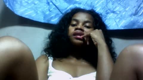 Snapshot of elodie228680 chatting on June 5, 2026, 7:03 am elodie228680 online show from June 5, 2026, 7:03 am