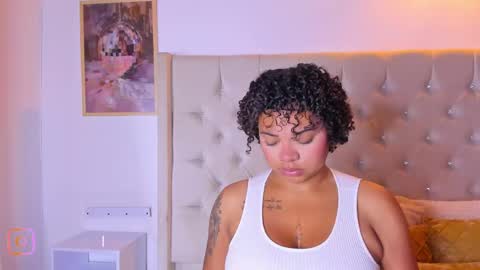 Snapshot of eloisa_cleavage_ chatting on May 16, 2026, 10:01 am Maya online show from May 16, 2026, 10:01 am