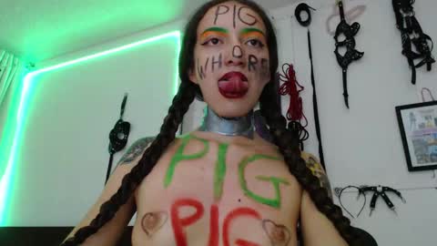 Snapshot of eloise_brown_ chatting on January 18, 2025, 12:24 am Chelsea Please help me to reach 100 thumbs up online show from January 18, 2025, 12:24 am