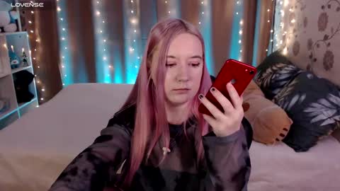 Snapshot of elovinora chatting on December 14, 2024, 8:08 pm Ela give me a thumbs up if you like it and this is important for the development of the account online show from December 14, 2024, 8:08 pm