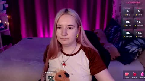 Snapshot of elovinora chatting on December 19, 2024, 1:07 am Ela give me a thumbs up if you like it and this is important for the development of the account online show from December 19, 2024, 1:07 am