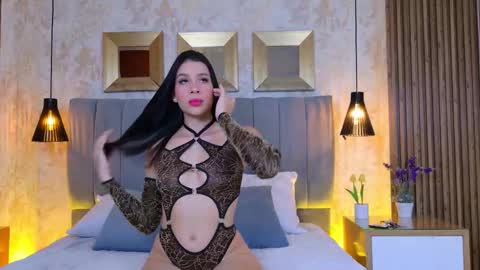 Snapshot of elsa_gb chatting on March 14, 2026, 3:45 am Isabela Martinez online show from March 14, 2026, 3:45 am