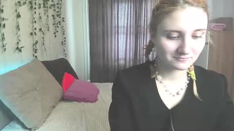 Snapshot of elsa_hot_here chatting on February 12, 2025, 7:55 am Elsa online show from February 12, 2025, 7:55 am