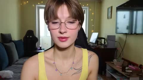 elsaangel online show from January 13, 2026, 6:08 am