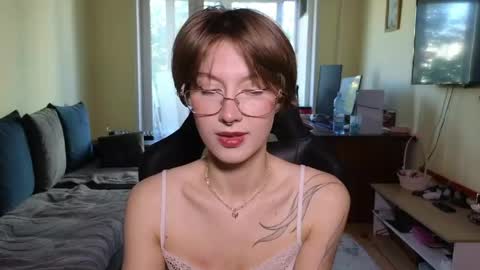 Snapshot of elsaangel chatting on June 6, 2026, 2:05 am elsaangel online show from June 6, 2026, 2:05 am