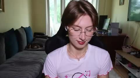 Snapshot of elsaangel chatting on June 12, 2026, 6:01 am elsaangel online show from June 12, 2026, 6:01 am