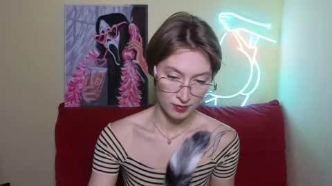 Snapshot of elsaangel chatting on June 20, 2026, 7:44 am elsaangel online show from June 20, 2026, 7:44 am