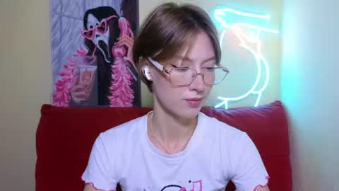 Snapshot of elsaangel chatting on July 24, 2026, 4:21 am elsaangel online show from July 24, 2026, 4:21 am