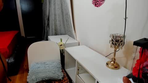 ELSA BBY online show from January 17, 2025, 4:04 pm