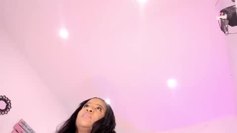 Snapshot of elsiemorrison chatting on October 30, 2025, 7:14 pm elsiemorrison online show from October 30, 2025, 7:14 pm