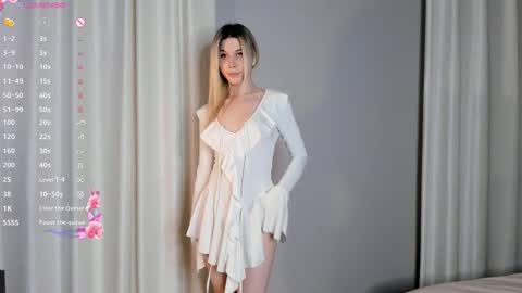 Snapshot of elswythbareford chatting on October 20, 2025, 3:45 pm Elizabeth online show from October 20, 2025, 3:45 pm