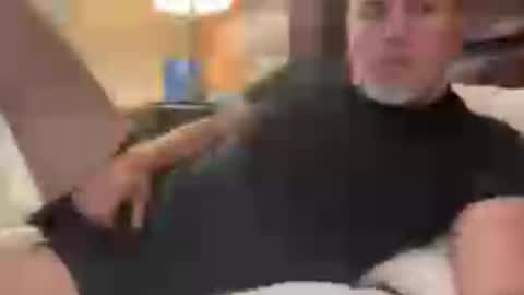 Snapshot of elvecinoequipadon chatting on June 10, 2026, 3:22 pm Petrhus Rockpic online show from June 10, 2026, 3:22 pm
