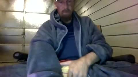Snapshot of elwooood7 chatting on May 4, 2026, 1:40 pm elwooood7 online show from May 4, 2026, 1:40 pm