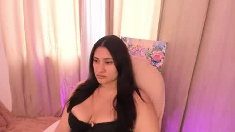 Snapshot of elyross_ chatting on June 8, 2026, 9:04 pm Ross online show from June 8, 2026, 9:04 pm