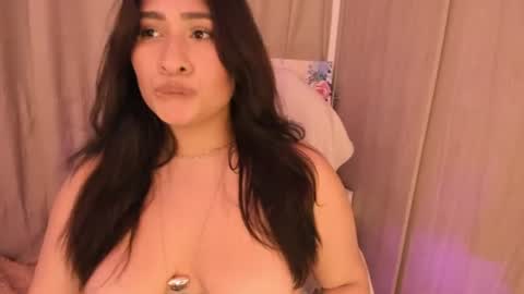 Snapshot of elyross_ chatting on June 11, 2026, 2:53 am Ross online show from June 11, 2026, 2:53 am
