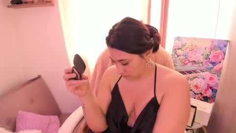 Snapshot of elyross_ chatting on July 10, 2026, 4:31 pm Ross online show from July 10, 2026, 4:31 pm