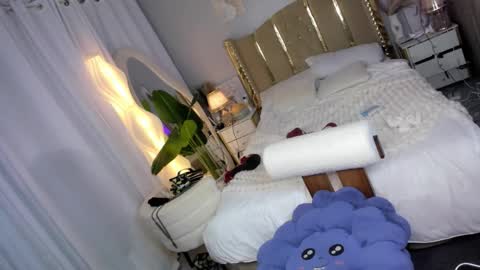 Snapshot of elyshunter chatting on November 25, 2025, 12:05 pm ElysHunter the girl will hunt you online show from November 25, 2025, 12:05 pm