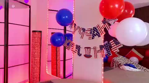Elysia online show from July 4, 2026, 10:05 pm