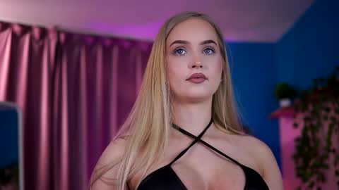 Elyssa online show from May 8, 2026, 6:02 pm