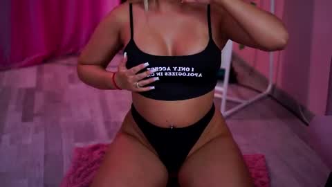 Elyssa online show from July 22, 2026, 7:38 pm