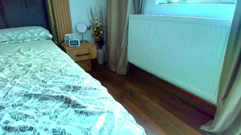 Ely online show from October 9, 2025, 7:17 am