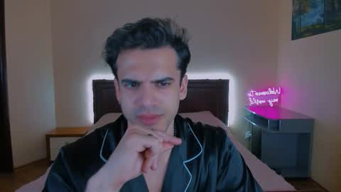 Snapshot of elza_rose chatting on March 20, 2026, 12:04 am elza_rose online show from March 20, 2026, 12:04 am