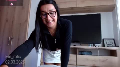 Snapshot of em_rotic chatting on March 2, 2026, 8:37 pm Emilia online show from March 2, 2026, 8:37 pm