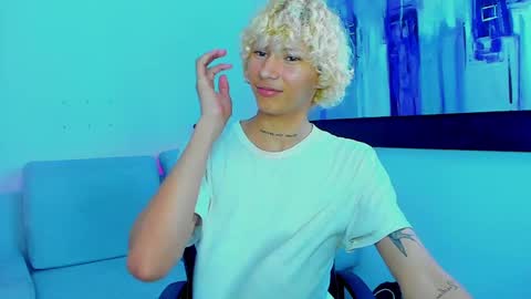 Snapshot of ema__gold1 chatting on April 12, 2026, 10:26 pm Ema Gold online show from April 12, 2026, 10:26 pm