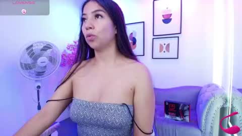 Ema louisx  online show from June 16, 2026, 6:21 pm