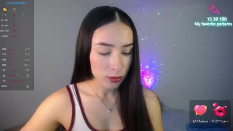 Snapshot of emaa_martins chatting on December 19, 2024, 7:51 pm Emaa online show from December 19, 2024, 7:51 pm