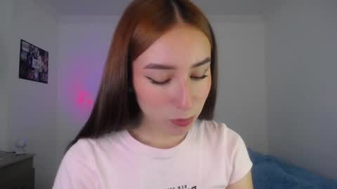 Snapshot of emaa_martins chatting on March 7, 2025, 7:38 pm Emaa online show from March 7, 2025, 7:38 pm