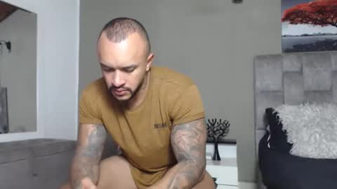 emanuelspencer online show from April 30, 2026, 4:52 am